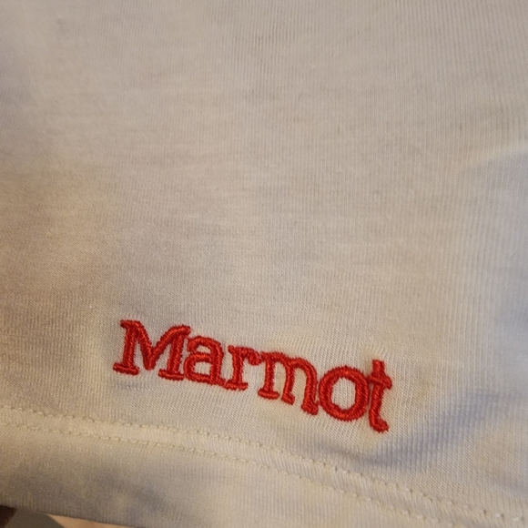 MARMOT Cream Scoop Neck Athletic Performance Pullover Embroidery Print Top  XL - Picture 5 of 12